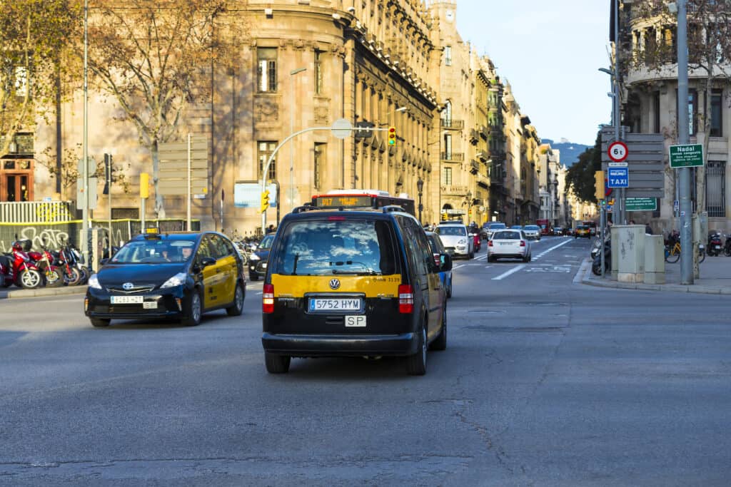 Uber In Barcelona: A Complete Guide To Cost, Info & More 2024 - La Vie ...